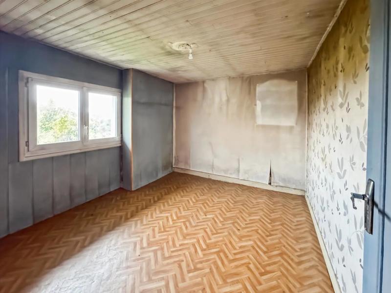 Maison - 210 m² - 8 pièces