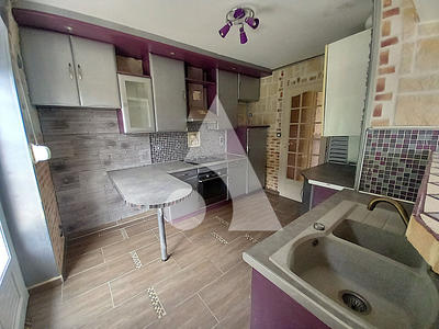 Maison - 82 m² - 5 pièces