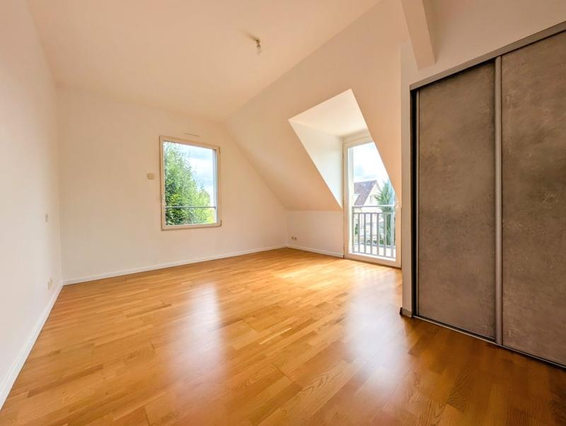 Maison - 165 m² - 6 pièces