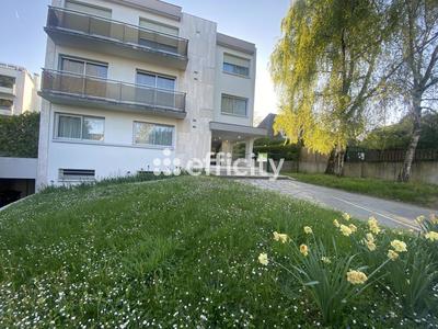 Appartement - 86 m² - 4 pièces