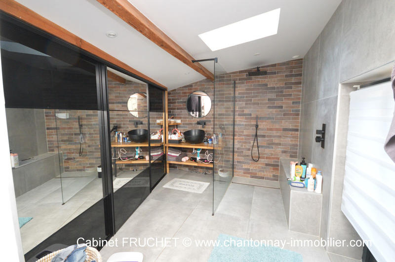 Maison - 168 m² - 6 pièces