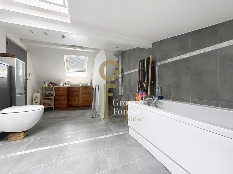 Maison - 190 m² - 5 pièces