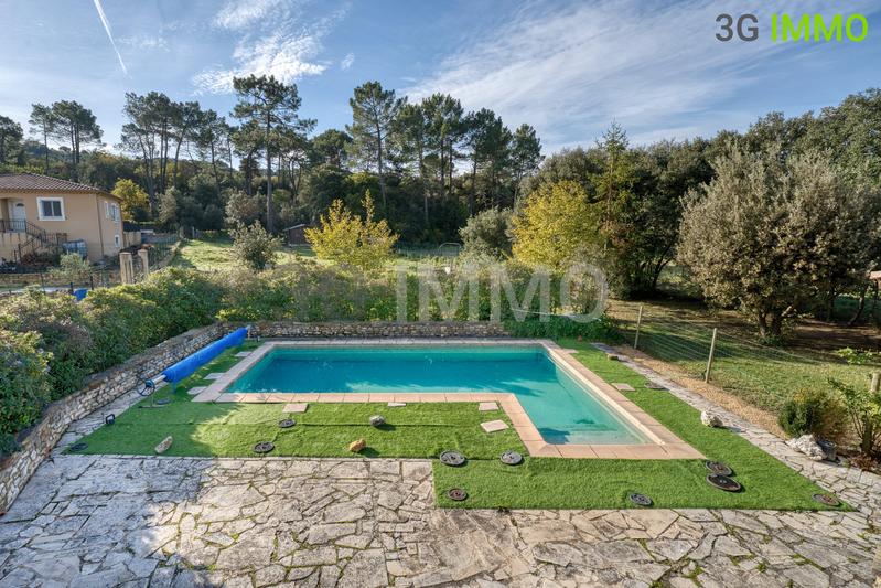 Villa - 153 m² - 6 pièces