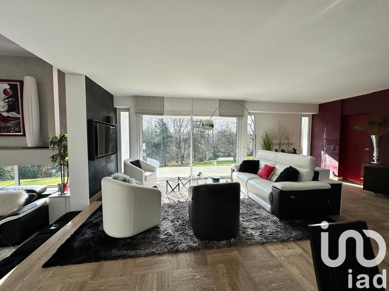 Maison de maîtres - 275 m² - 9 pièces