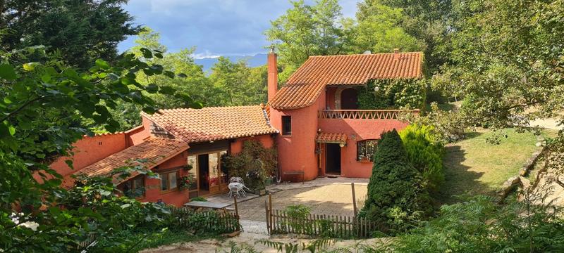 Maison - 274 m² - 10 pièces