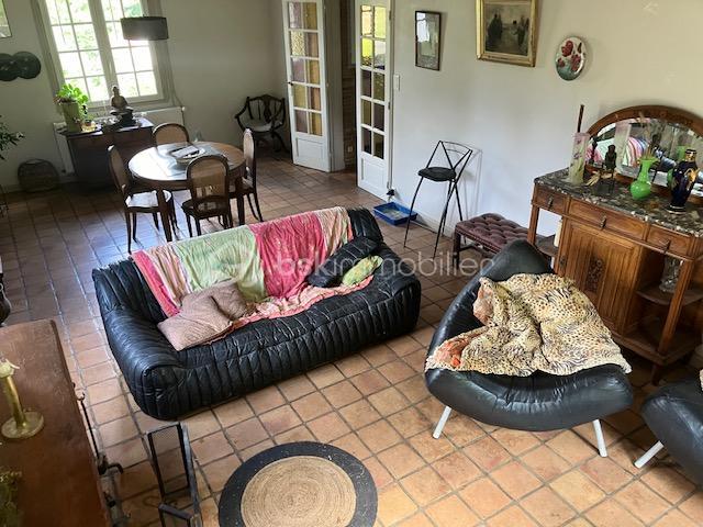 Maison - 169 m² - 8 pièces