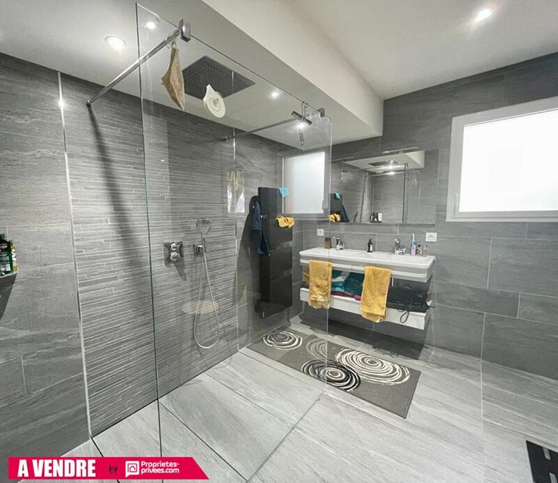 Maison - 165 m² - 5 pièces