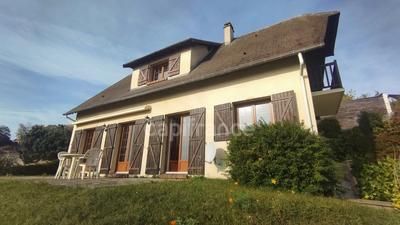 Maison - 99 m² - 5 pièces