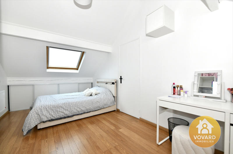 Maison - 156 m² - 9 pièces