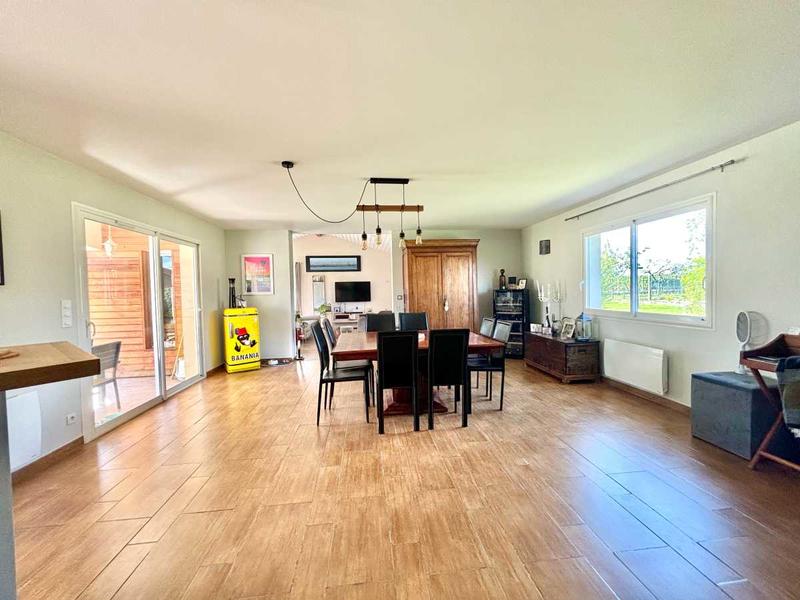 Maison - 146 m² - 6 pièces