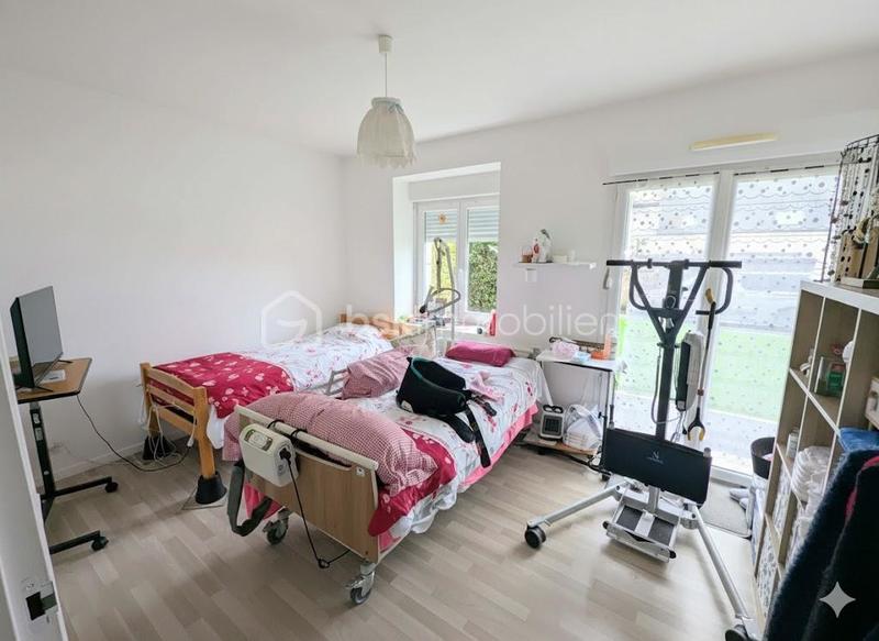 Maison - 163 m² - 8 pièces