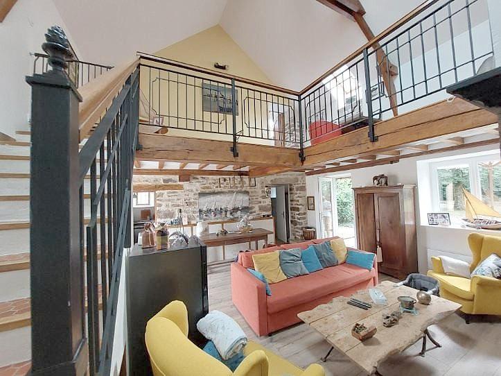 Maison - 102 m² - 4 pièces