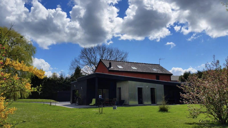 Maison - 230 m² - 6 pièces