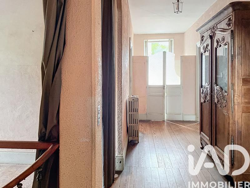 Maison de village - 240 m² - 17 pièces