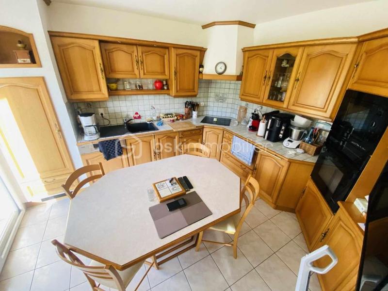 Maison traditionnelle - 140 m² - 7 pièces