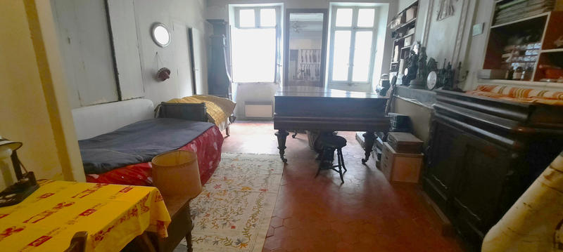 Appartement - 200 m² - 6 pièces