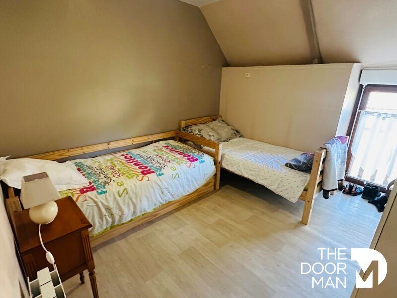 Maison - 270 m² - 7 pièces