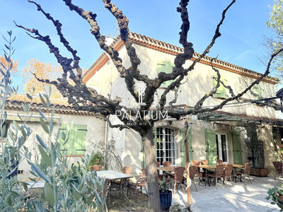 Fonds de commerce - 300 m²