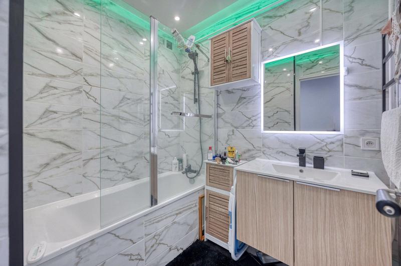 Appartement - 84 m² - 4 pièces