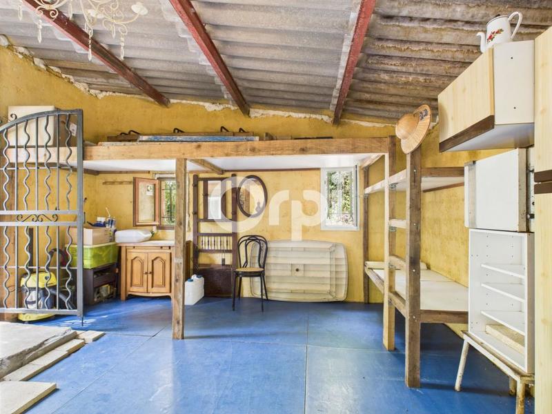 Terrain de loisirs - 3 698 m²