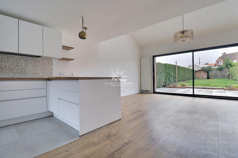 Maison - 90 m² - 4 pièces