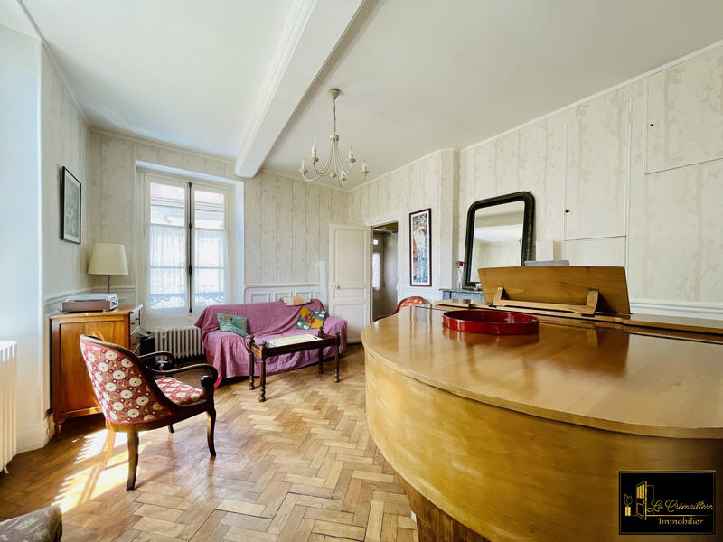 Maison - 162 m² - 8 pièces