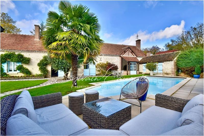 Longère - 237 m² - 9 pièces