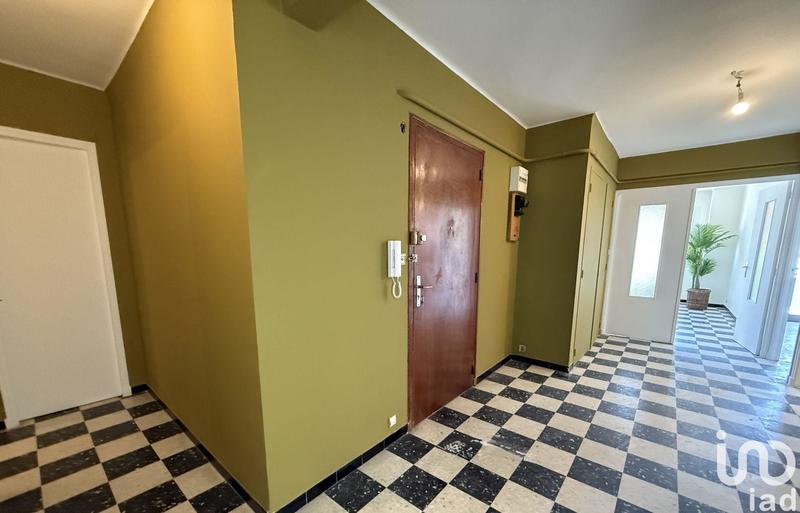 Appartement - 99 m² - 4 pièces