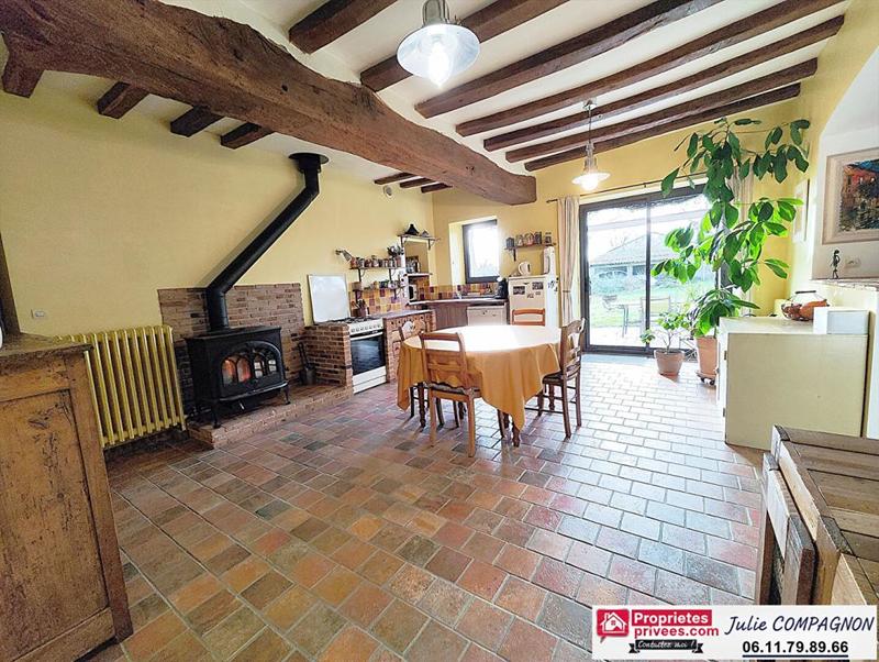 Maison - 243 m² - 7 pièces