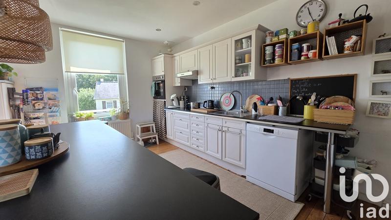 Maison - 210 m² - 9 pièces