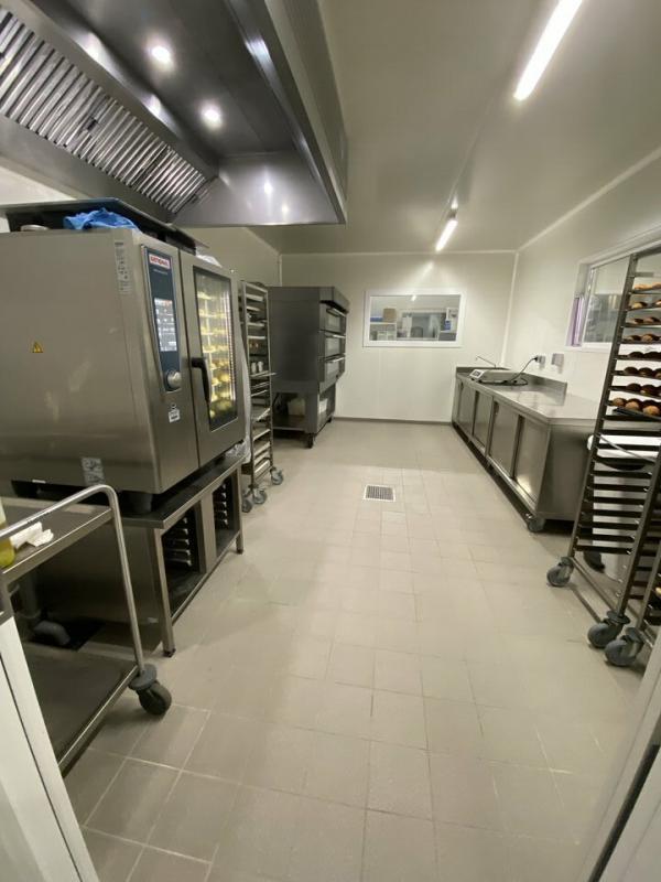 Local d'activité / Entrepôt - 1 250 m²