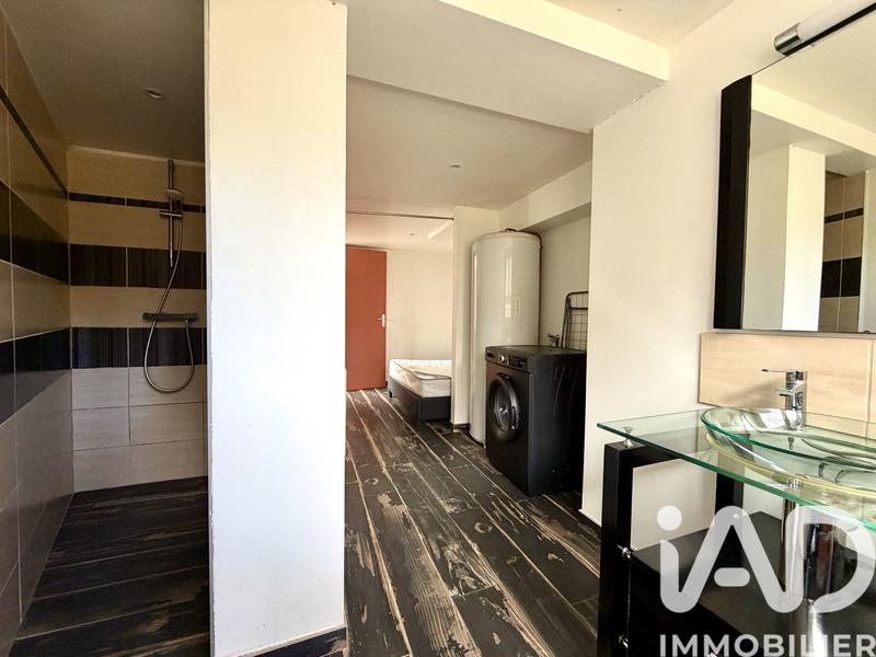 Maison - 223 m² - 9 pièces