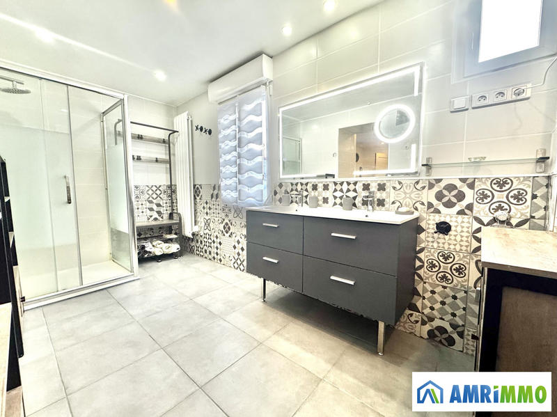 Maison - 84 m² - 3 pièces