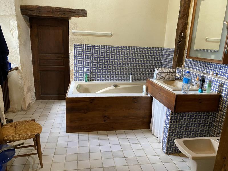 Propriété - 250 m² - 7 pièces