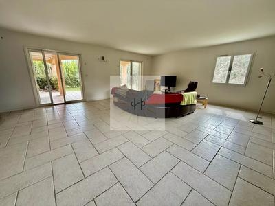 Maison - 138 m² - 5 pièces