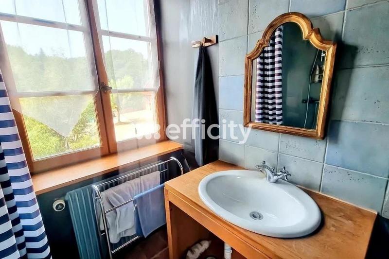 Maison - 480 m² - 13 pièces