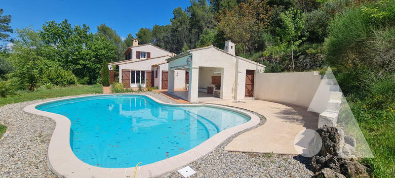 Maison - 174 m² - 7 pièces