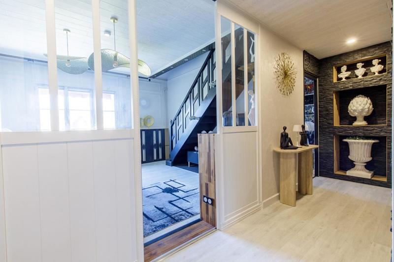 Appartement - 111 m² - 5 pièces