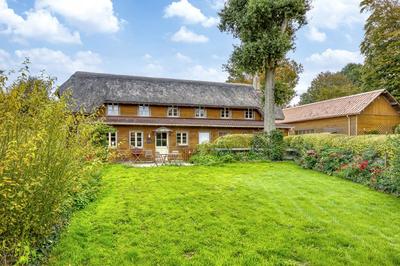 Maison - 293 m² - 10 pièces