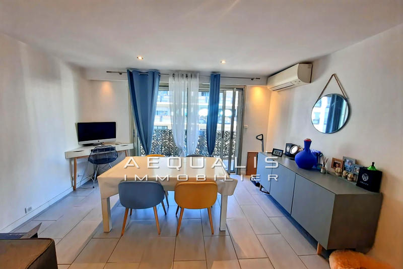 Appartement - 75 m² - 3 pièces