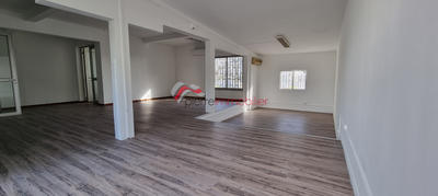 Local commercial - 82 m²