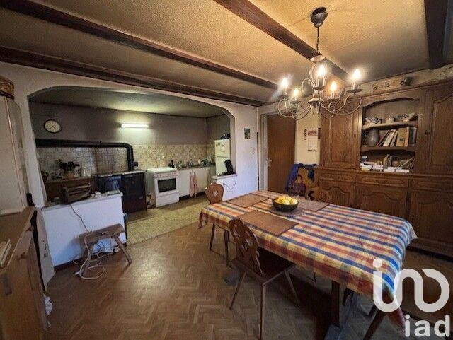 Maison - 207 m² - 7 pièces