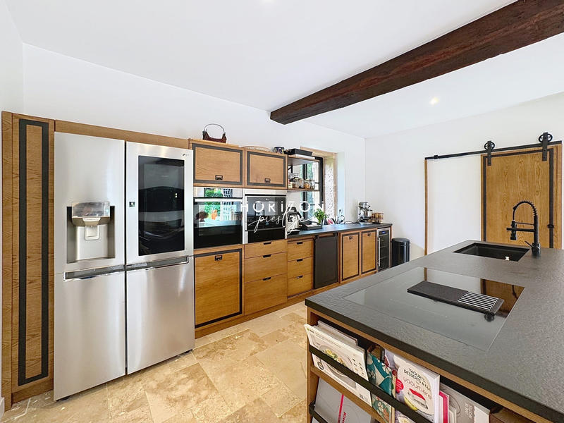 Maison ancienne - 224 m² - 7 pièces