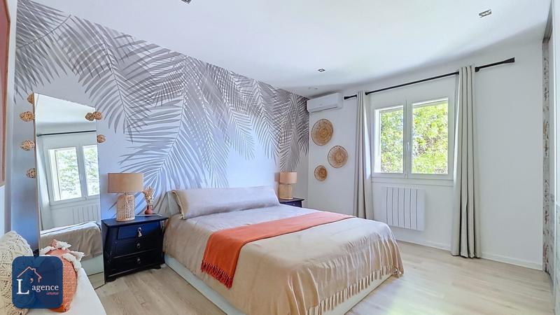 Maison - 277 m² - 6 pièces