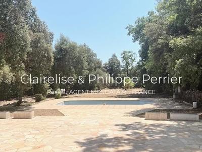 Propriété - 125 m² - 5 pièces