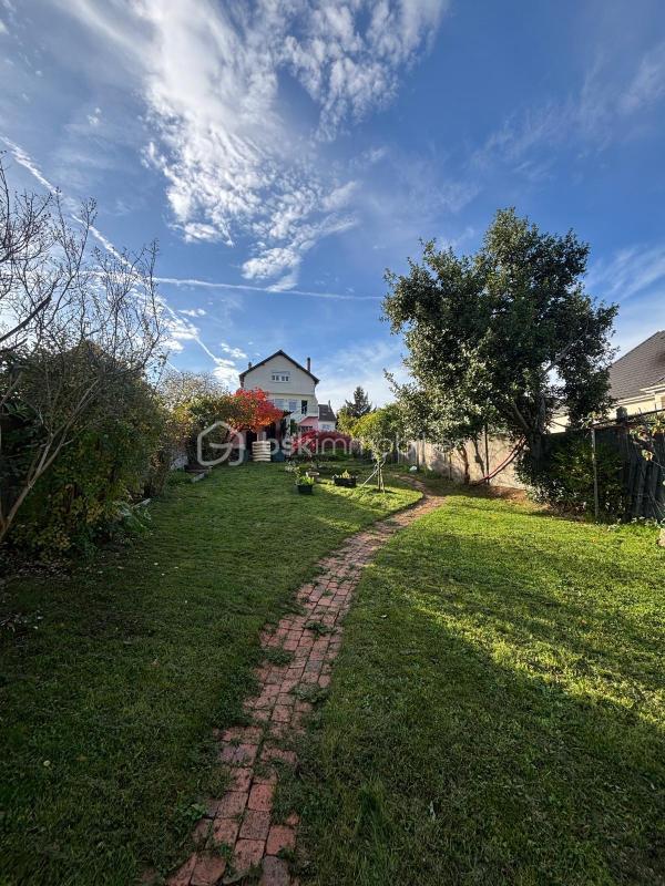 Maison - 183 m² - 7 pièces