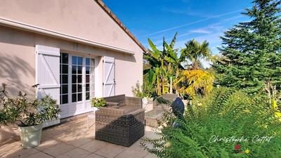 Maison - 295 m² - 8 pièces