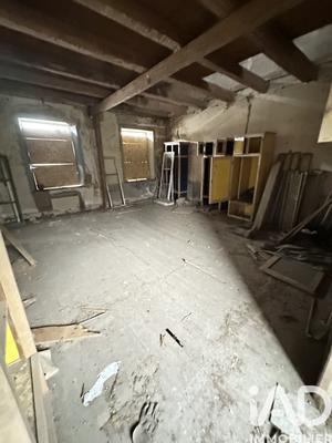 Maison - 280 m² - 10 pièces