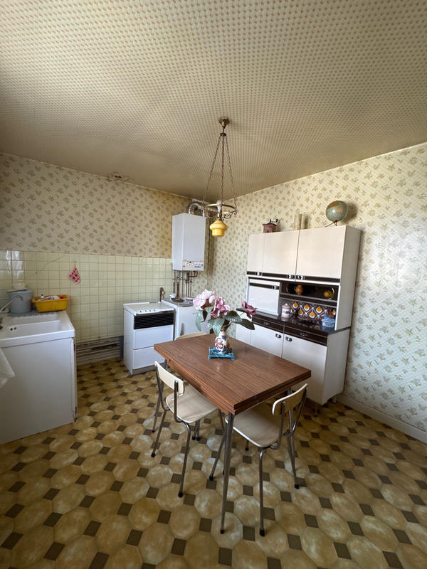 Maison - 152 m² - 8 pièces