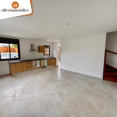 Villa - 80 m² - 4 pièces